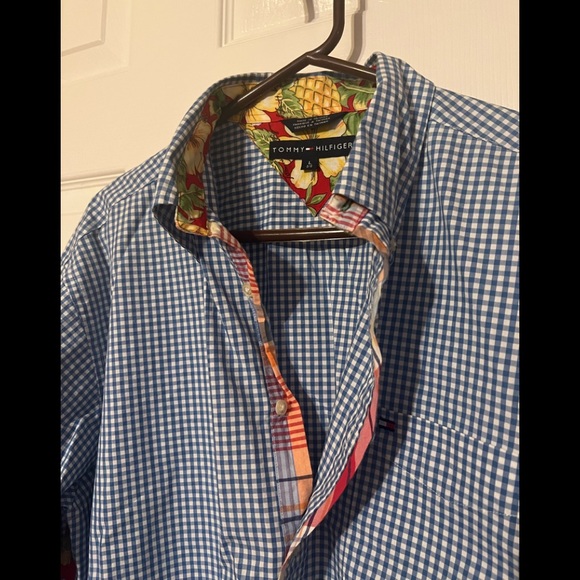 Vintage Tommy Hilfiger mixed Pleated/Hawaiian Long Sleeve Shirt (Rare) L - Picture 2 of 8